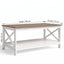 Mesa centro rectangular blanca con cubierta marrón de estilo farmhouse