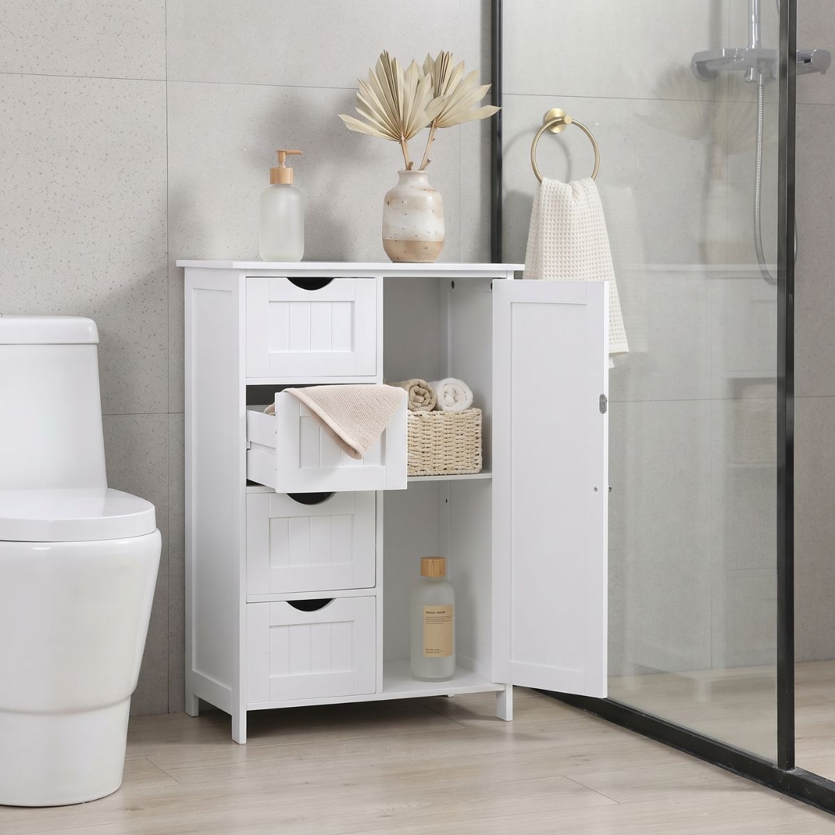 Gabinete organizador blanco Uttran en un baño
